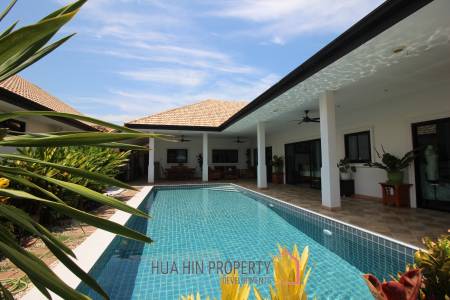 3 Bed Single Story Pool Villa For Sale - Great Condition