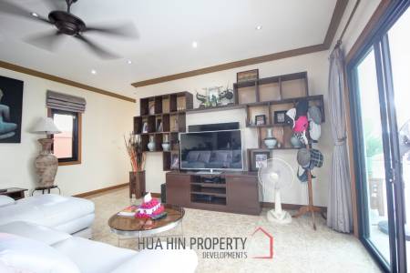 3 Bed Single Story Pool Villa For Sale - Great Condition