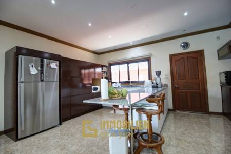 460 metro cuadrado 3 ` 2 Baño Villa de Venta