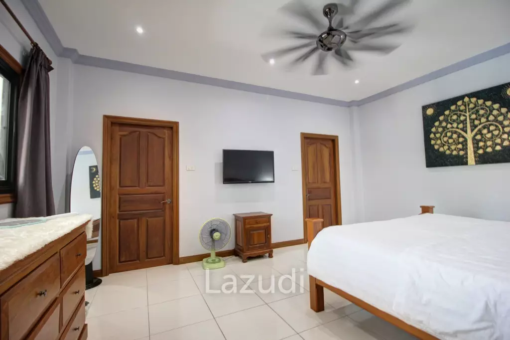3 Bed Single Story Pool Villa For Sale - Great Condition
