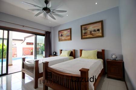 3 Bed Single Story Pool Villa For Sale - Great Condition