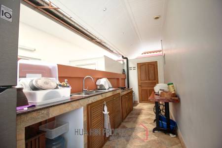 3 Bed Single Story Pool Villa For Sale - Great Condition