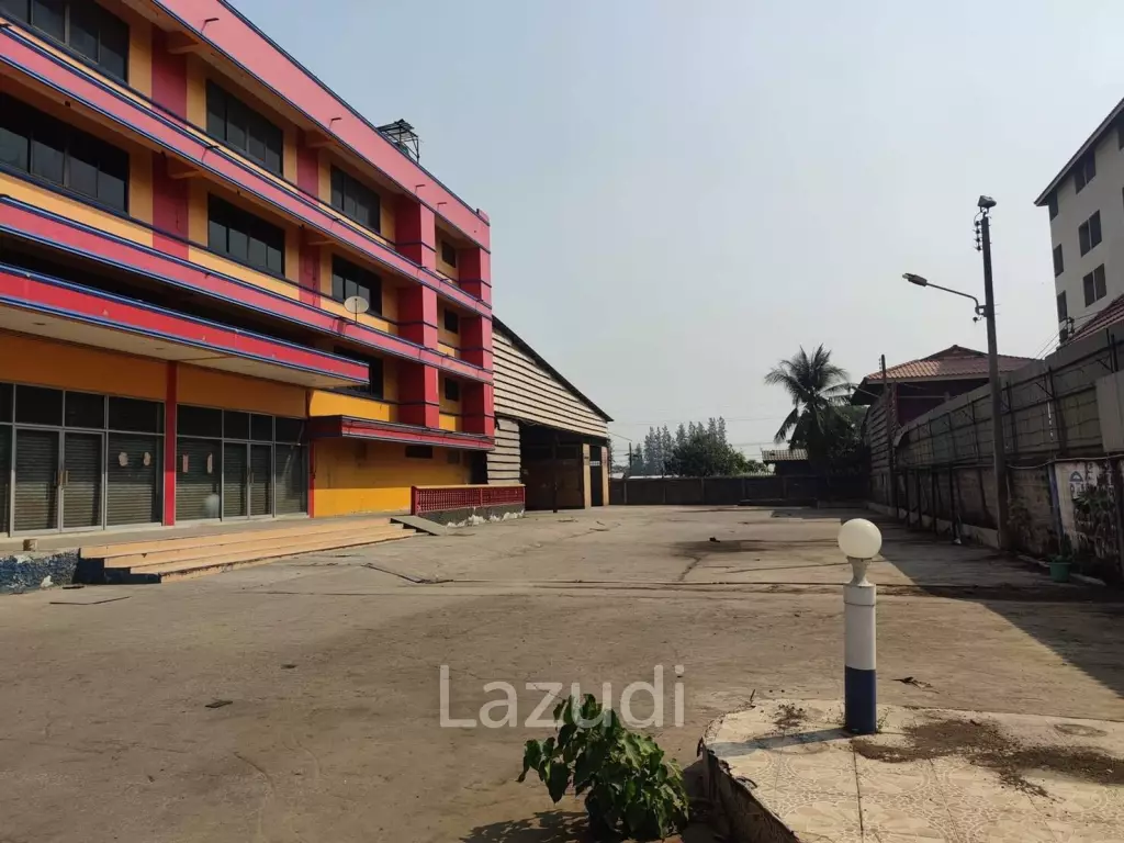 Navanakorn I.E. Building for Rent