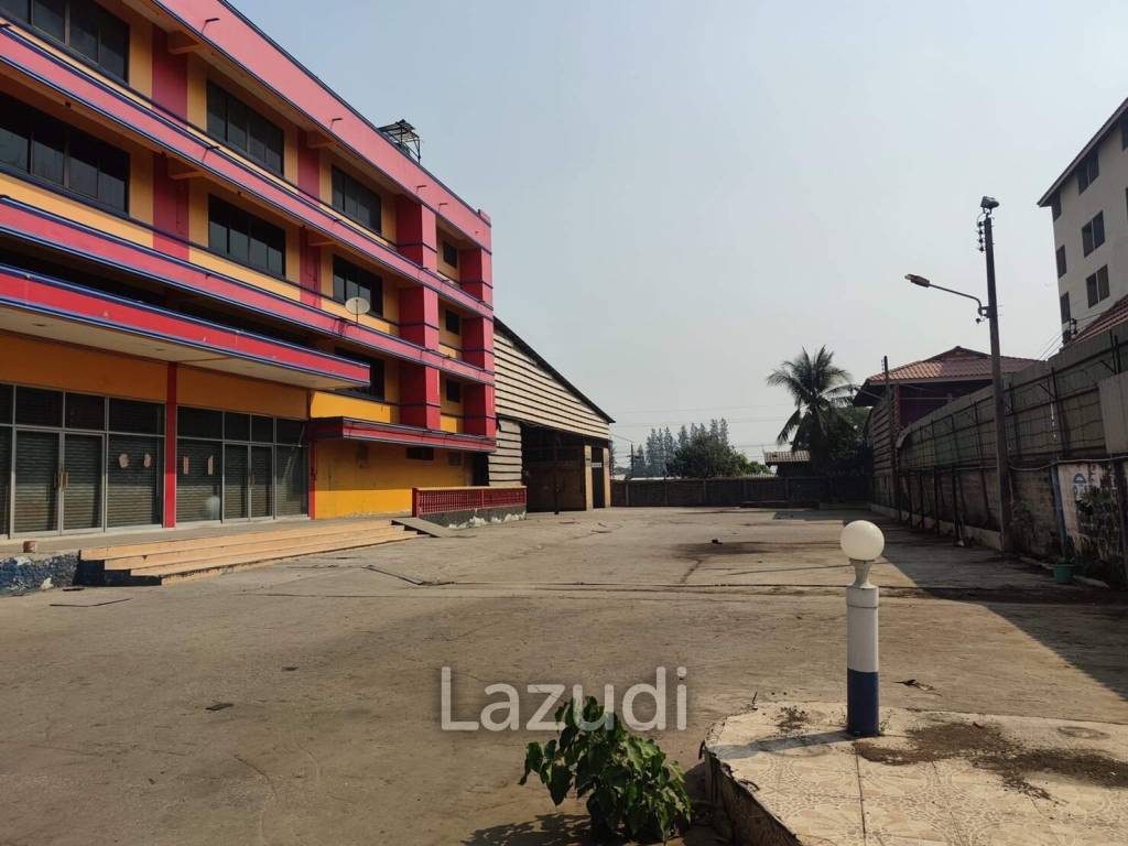 Navanakorn I.E. Building for Rent