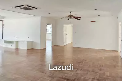 4 Bed 4 Bath 450 SQ.M Sriratana Mansion 2
