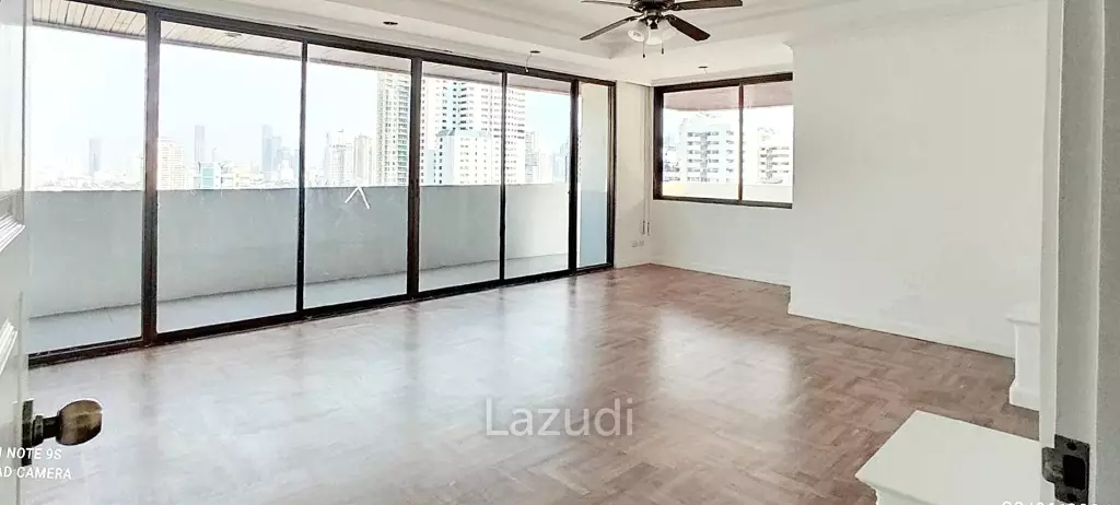 4 Bed 4 Bath 450 SQ.M Sriratana Mansion 2