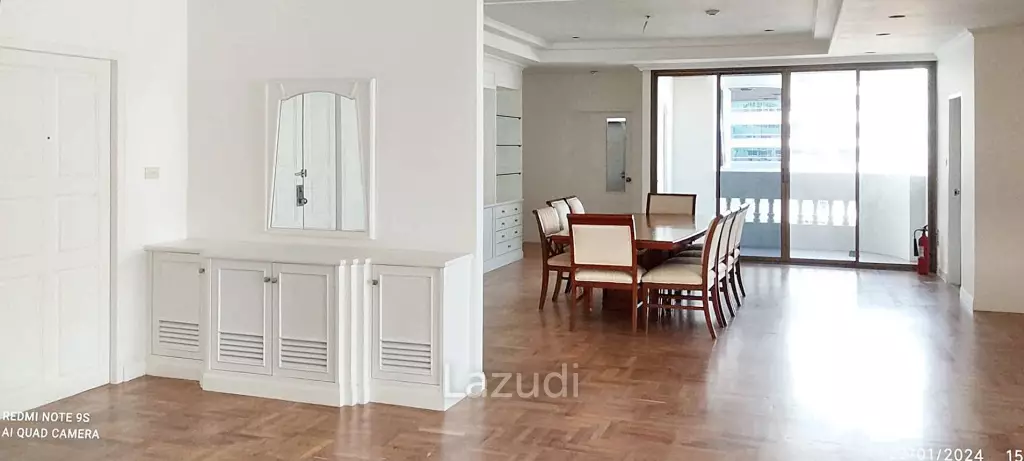 4 Bed 4 Bath 450 SQ.M Sriratana Mansion 2