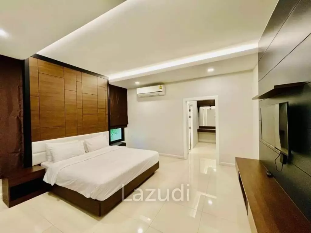 4 Bed Pool Villa Pattaya Soi Khao Noi