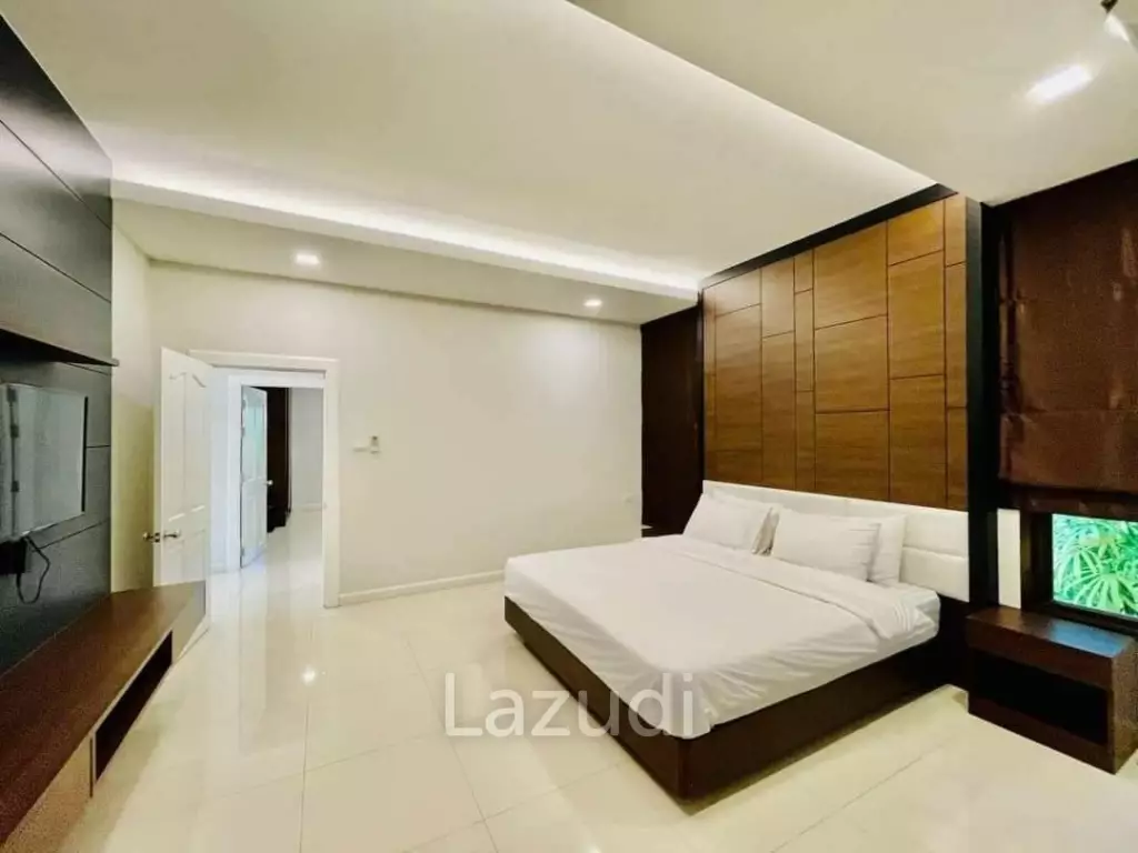 4 Bed Pool Villa Pattaya Soi Khao Noi