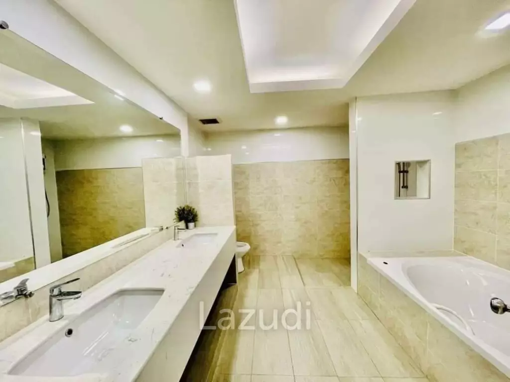 4 Bed Pool Villa Pattaya Soi Khao Noi