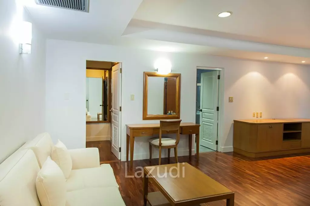 3 Bed 3 Bath 230 SQ.M Krungthep Thani Tower