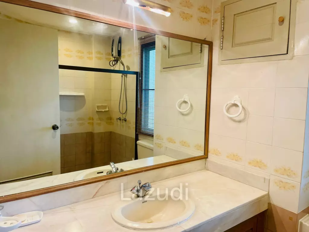 Baan Somprasong Pattaya Condo for Sale