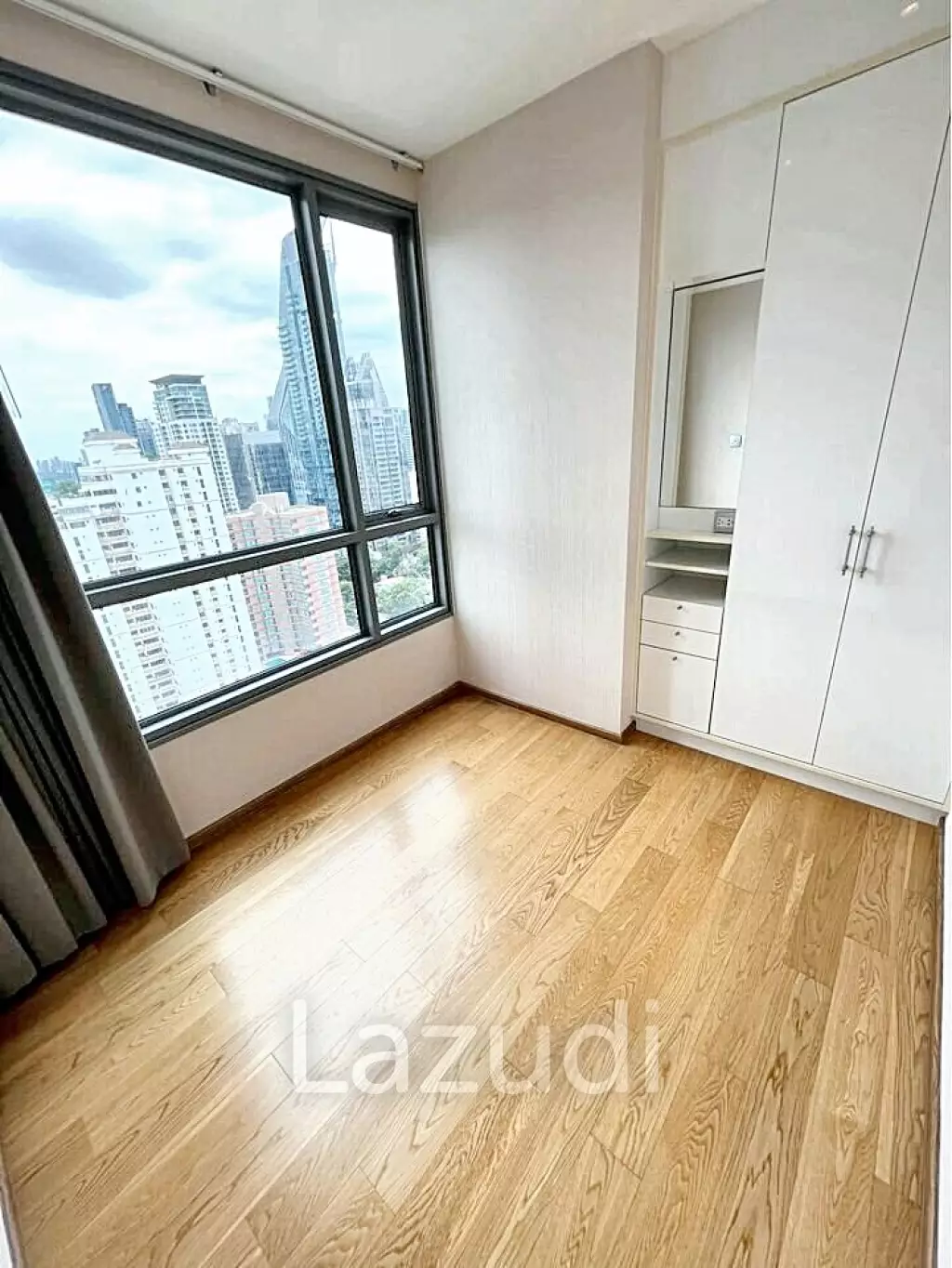 2 Bed 2 Bath 62 SQ.M H Sukhumvit 43