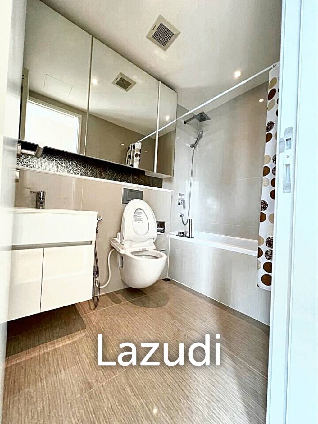 2 Bed 2 Bath 62 SQ.M H Sukhumvit 43