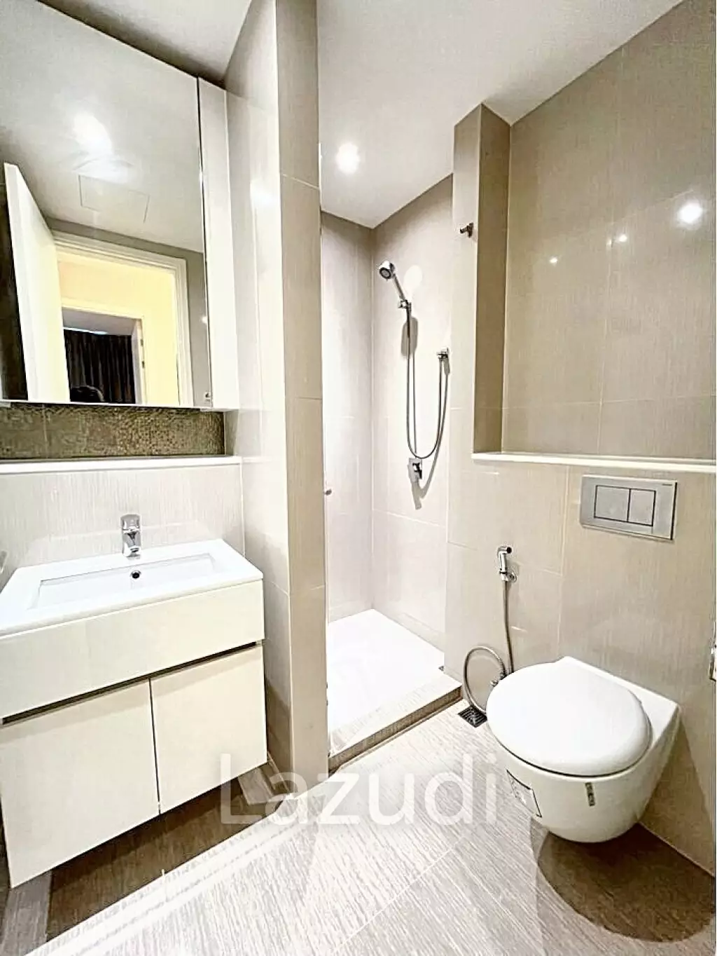 2 Bed 2 Bath 62 SQ.M H Sukhumvit 43