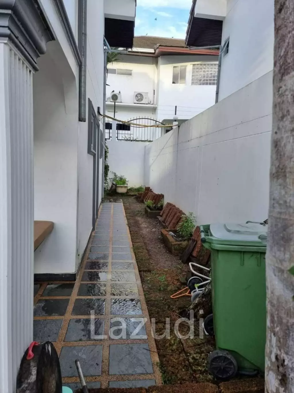 4 Bed 540 SQ.M Pool Villa in Huai Yai