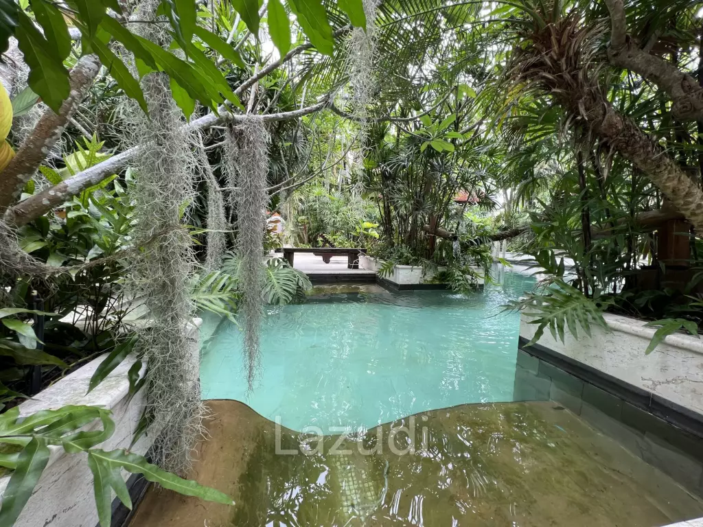 Super Luxury Villa for sell - View Talay marina