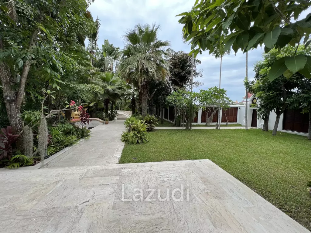 Super Luxury Villa for sell - View Talay marina