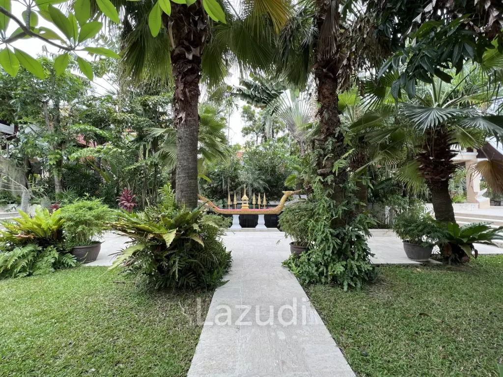 Super Luxury Villa for sell - View Talay marina