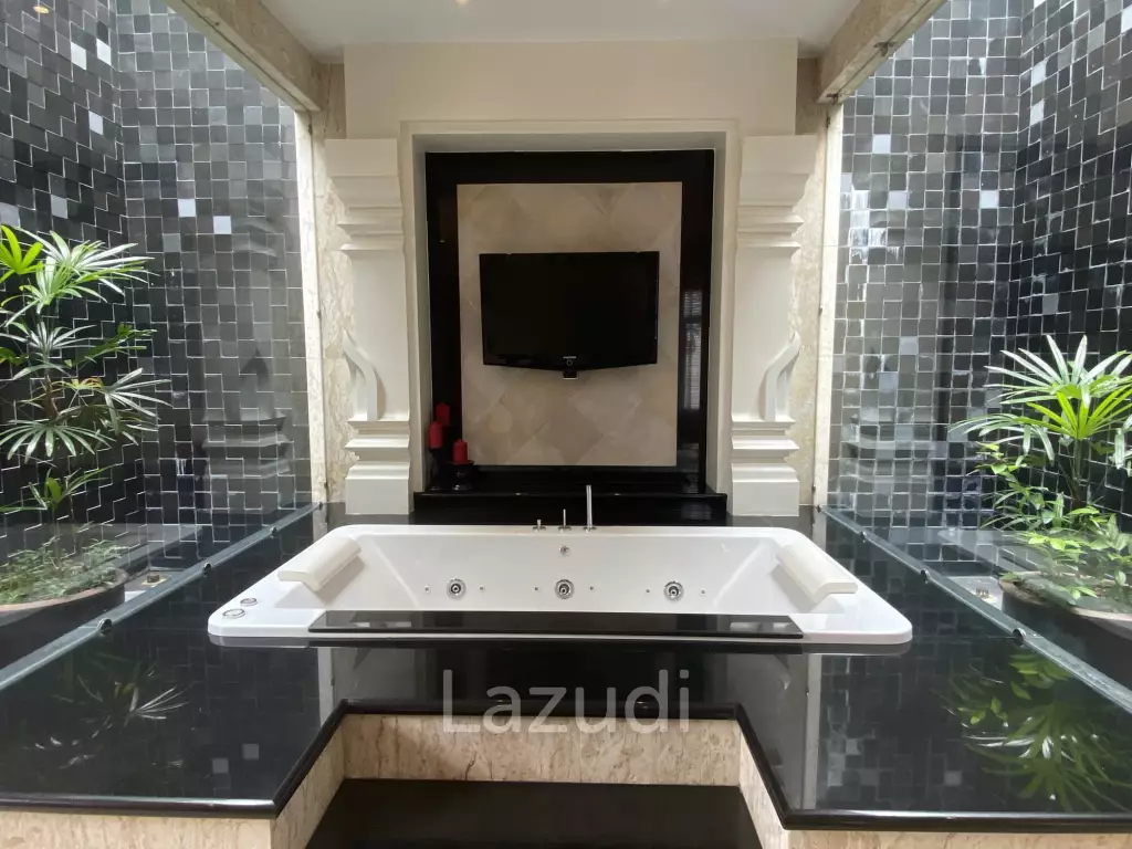 Super Luxury Villa for sell - View Talay marina
