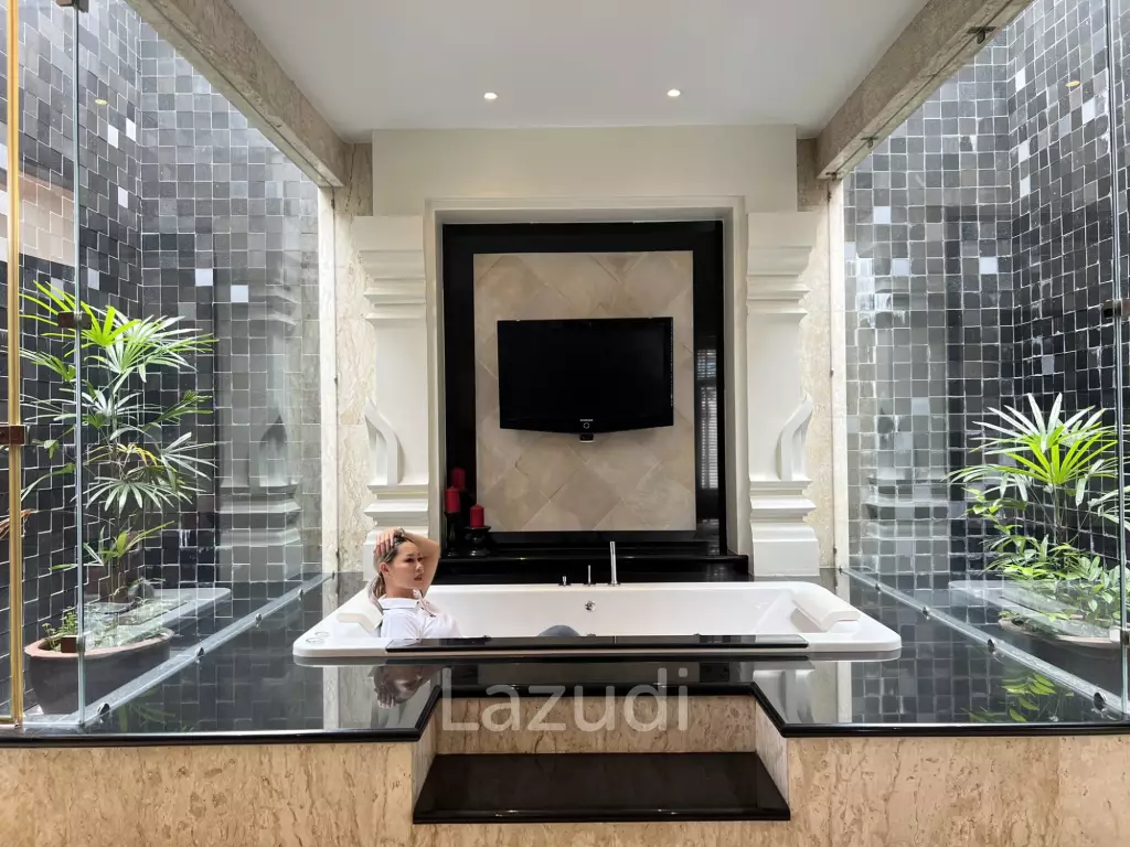 Super Luxury Villa for sell - View Talay marina