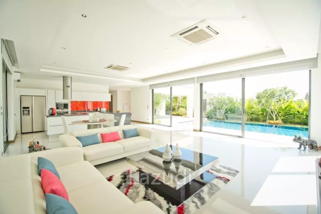 4 Beds 4 Baths 220 SQ.M. The Vineyard 3