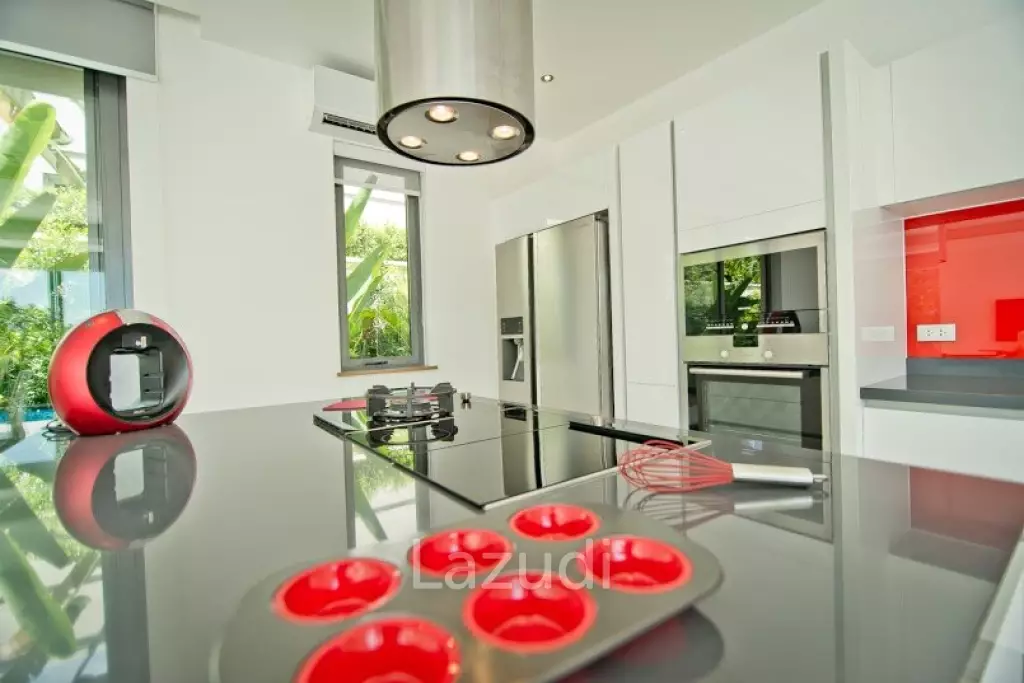 4 Beds 4 Baths 220 SQ.M. The Vineyard 3