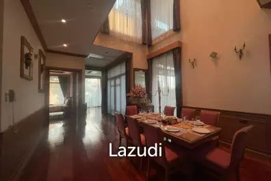 5 Bedroom Enormous House with Private Pool