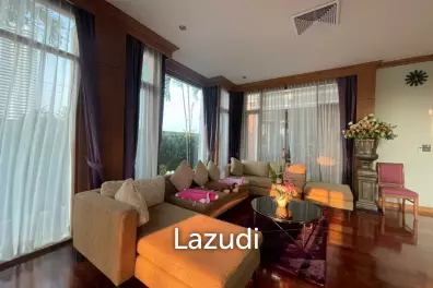 5 Bedroom Enormous House with Private Pool