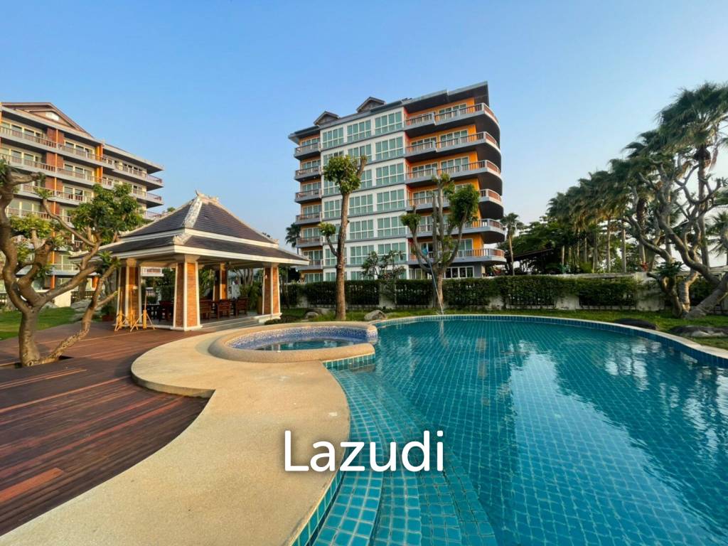 5 Bedroom Enormous House with Private Pool