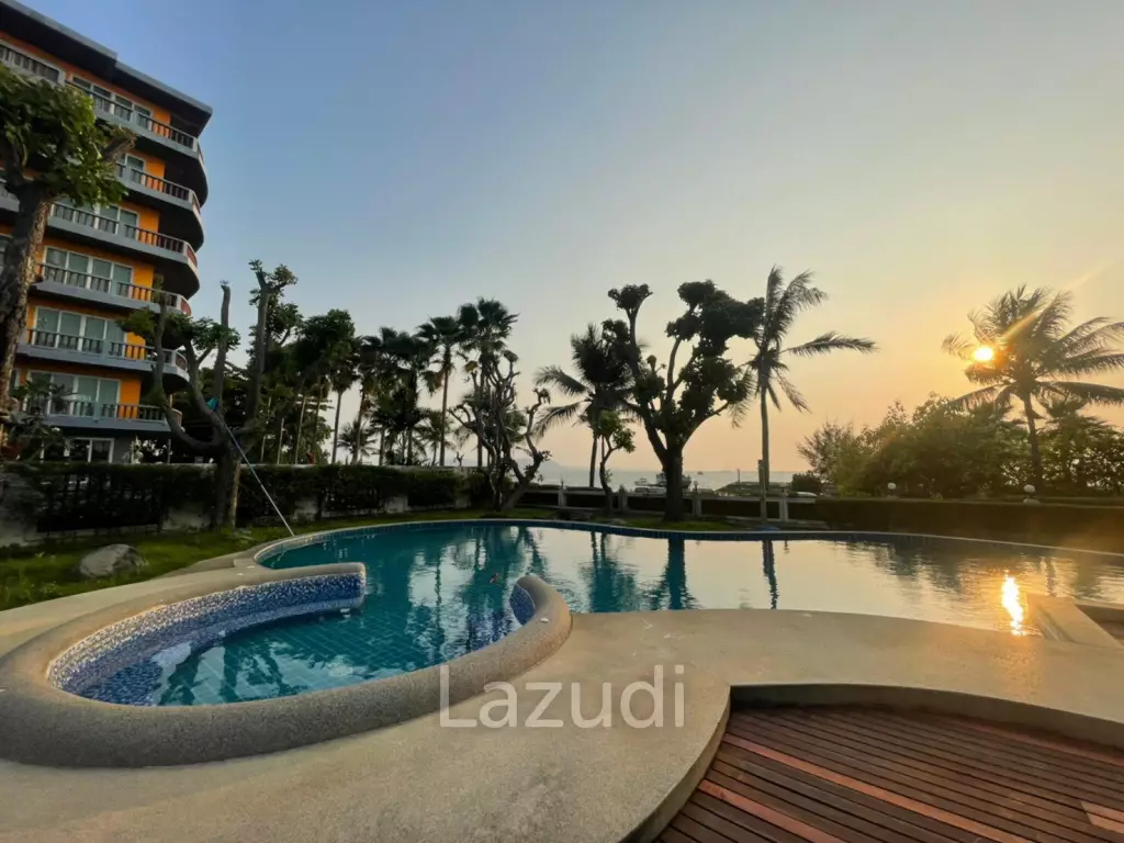 5 Bedroom Enormous House with Private Pool