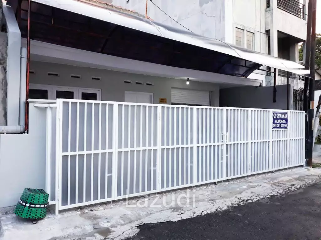 Rumah Disewakan Dekat Solo Grand Mall, Solo Paragon Mall, UNMUH Surakarta, Keraton Surakarta, Stadion Manahan Solo