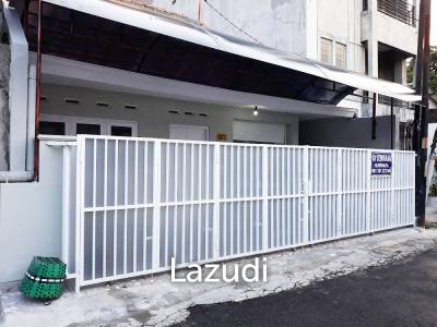 Rumah Disewakan Dekat Solo Grand Mall, Solo Paragon Mall, UNMUH Surakarta, Keraton Surakarta, Stadion Manahan Solo