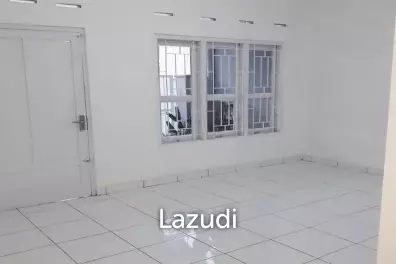 Rumah Disewakan Dekat Solo Grand Mall, Solo Paragon Mall, UNMUH Surakarta, Keraton Surakarta, Stadion Manahan Solo