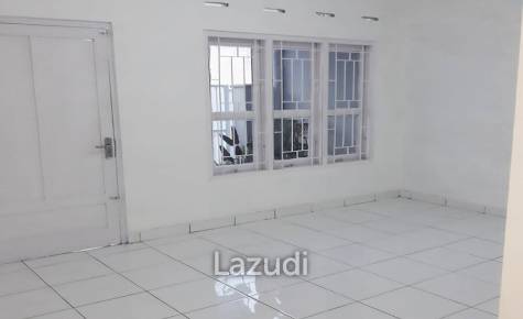 Rumah Disewakan Dekat Solo Grand Mall, Solo Paragon Mall, UNMUH Surakarta, Keraton Surakarta, Stadion Manahan Solo