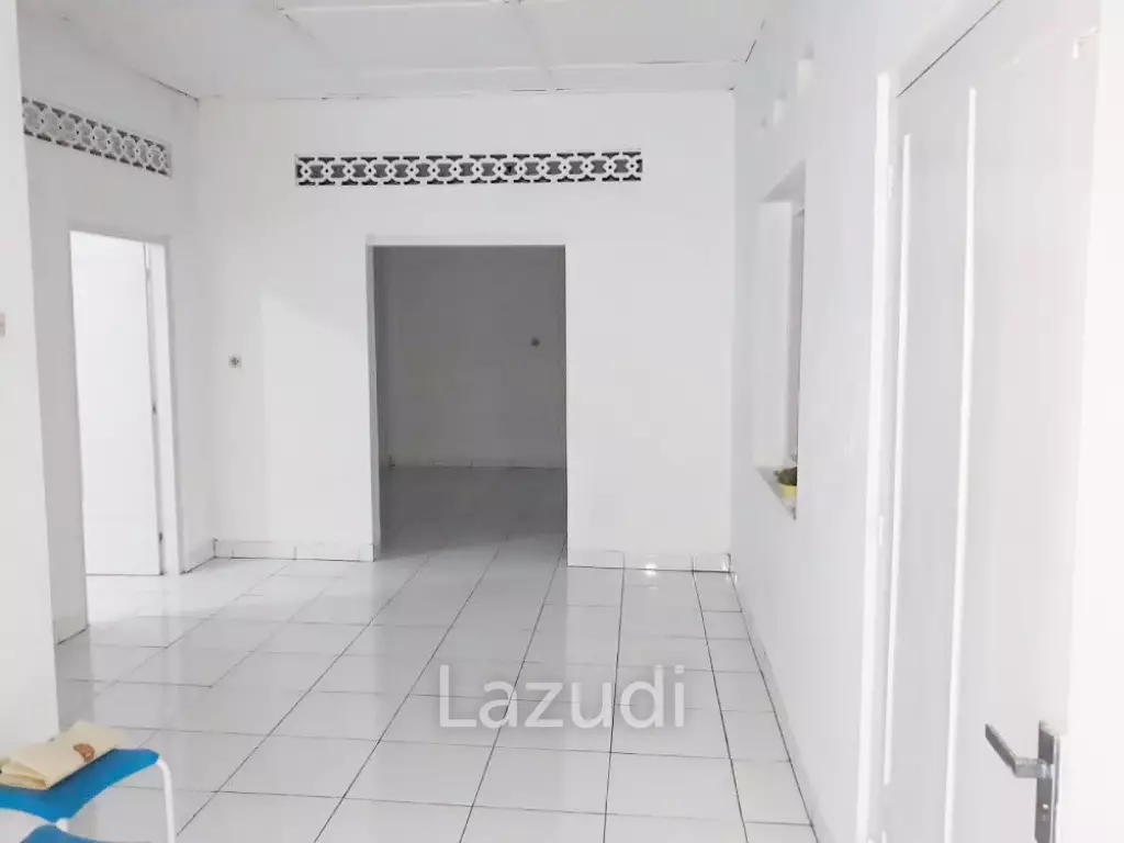 Rumah Disewakan Dekat Solo Grand Mall, Solo Paragon Mall, UNMUH Surakarta, Keraton Surakarta, Stadion Manahan Solo