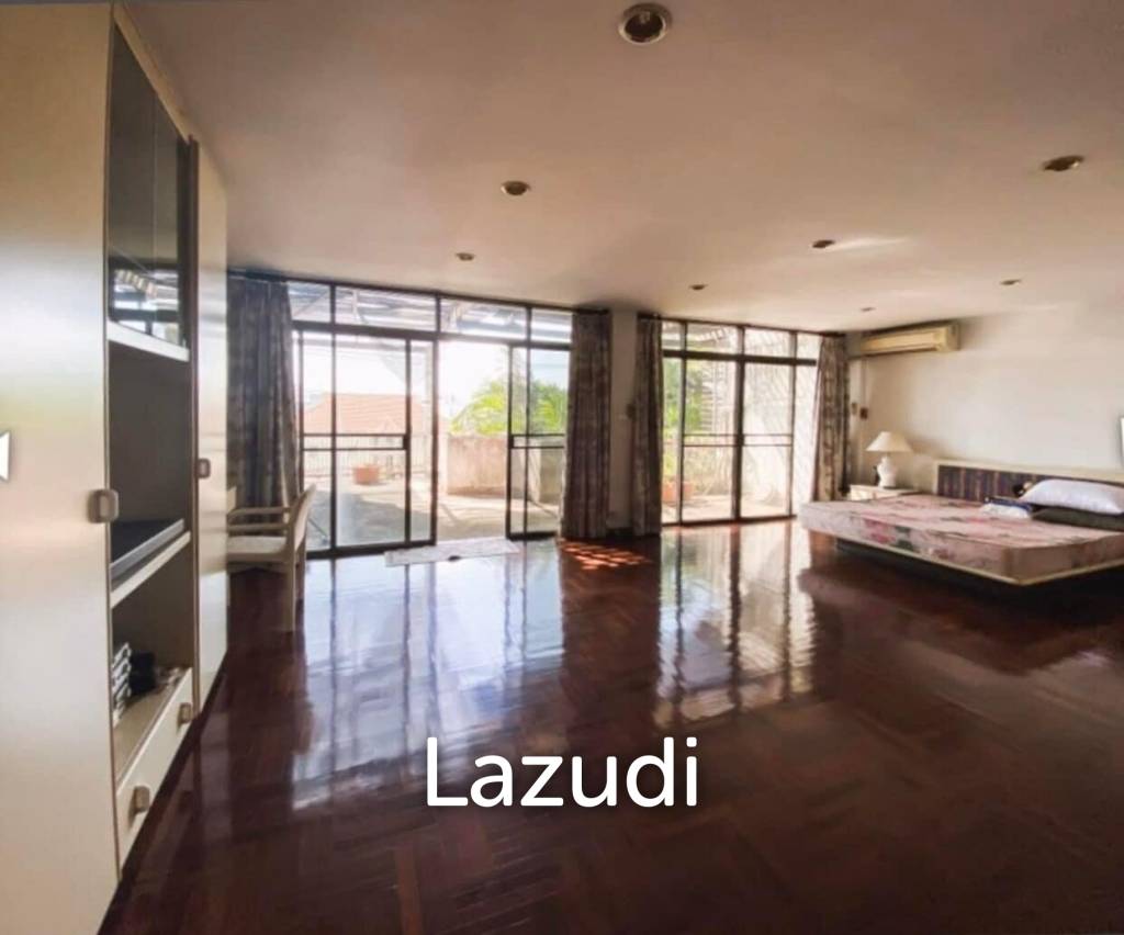 5 Bed 600 SQ.M House on Phratamnak Hill