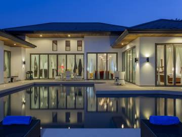 Baan Mandala Villa - Walking Distance to Bangtao Beach