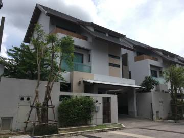 3 Bed 4 Bath House For Sale and Rent