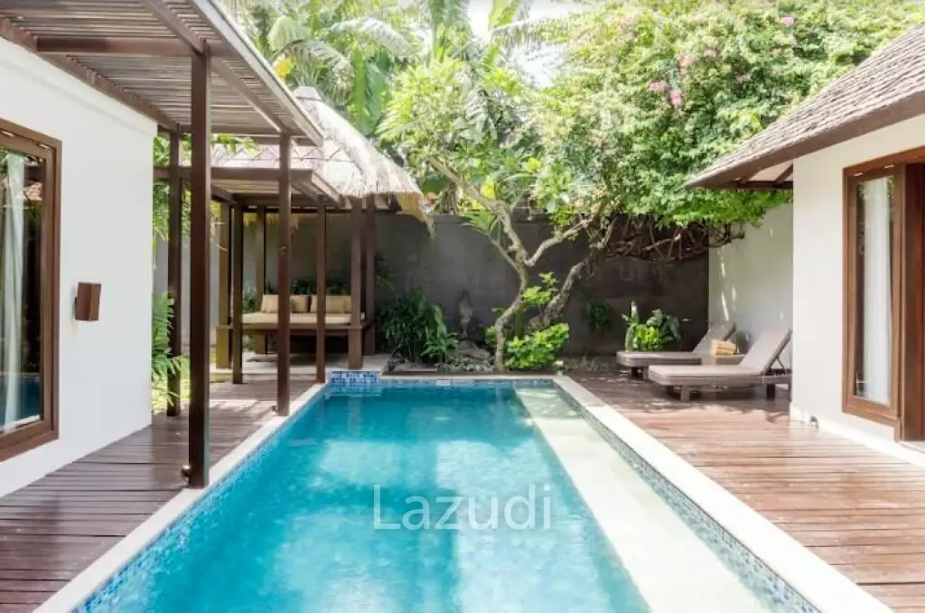 Freehold villa 300m from the beach 3 bedrooms and fully furnished in Seminyak