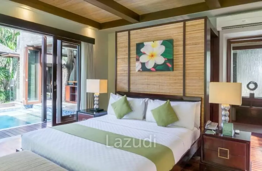 Freehold villa 300m from the beach 3 bedrooms and fully furnished in Seminyak