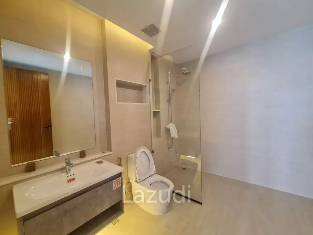 3 Bed 347 SQ.M Pool Villa at Pattaya