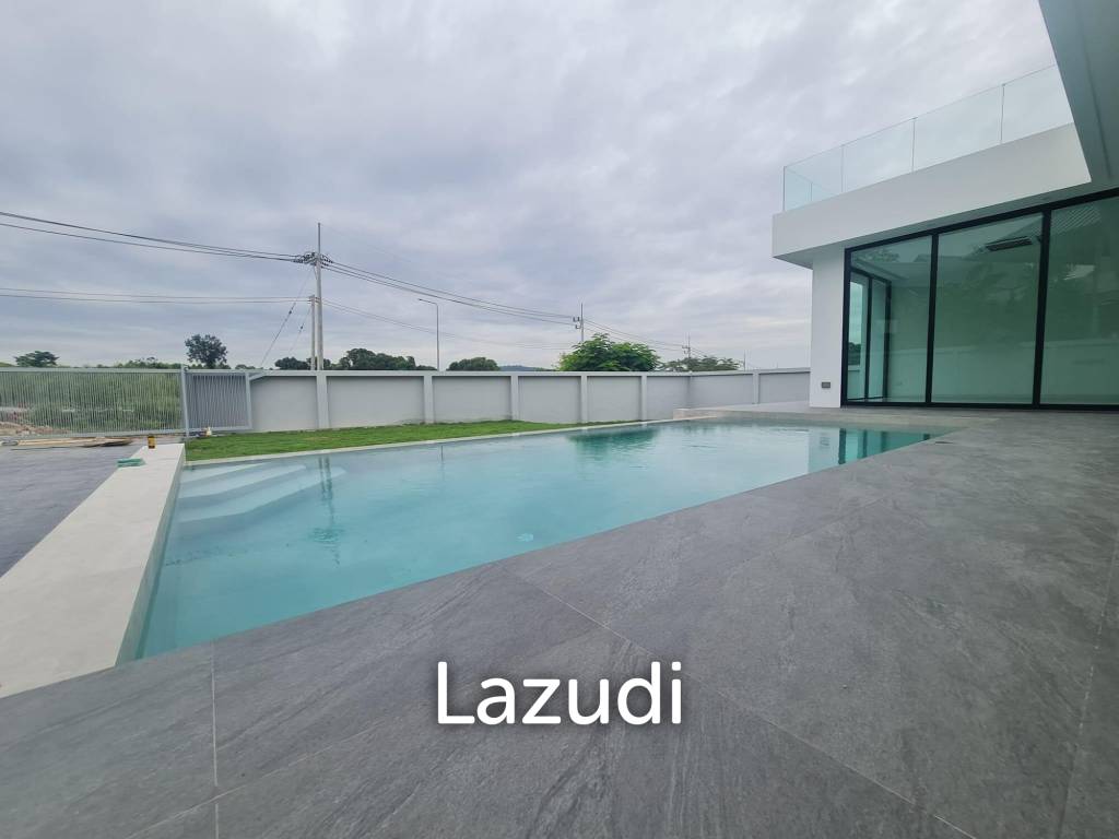 3 Bed 347 SQ.M Pool Villa at Pattaya