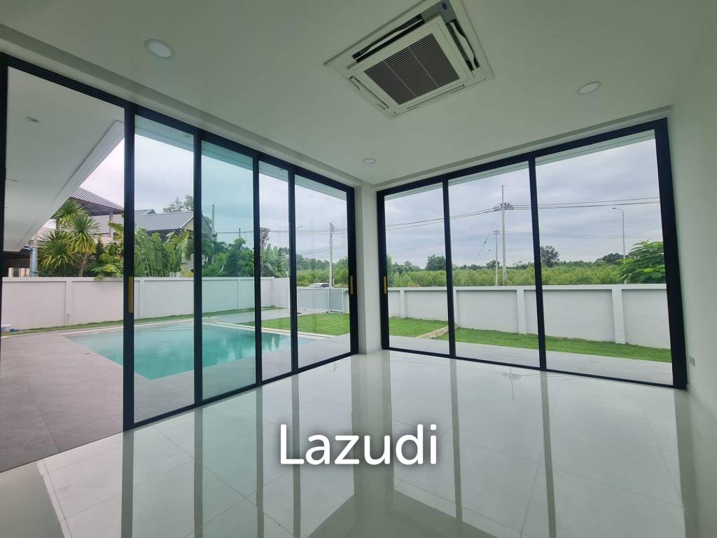 3 Bed 347 SQ.M Pool Villa at Pattaya