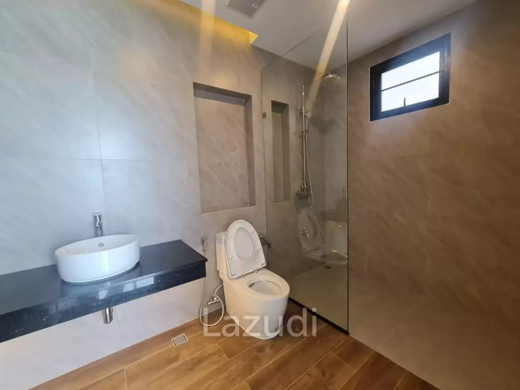 3 Bed 347 SQ.M Pool Villa at Pattaya
