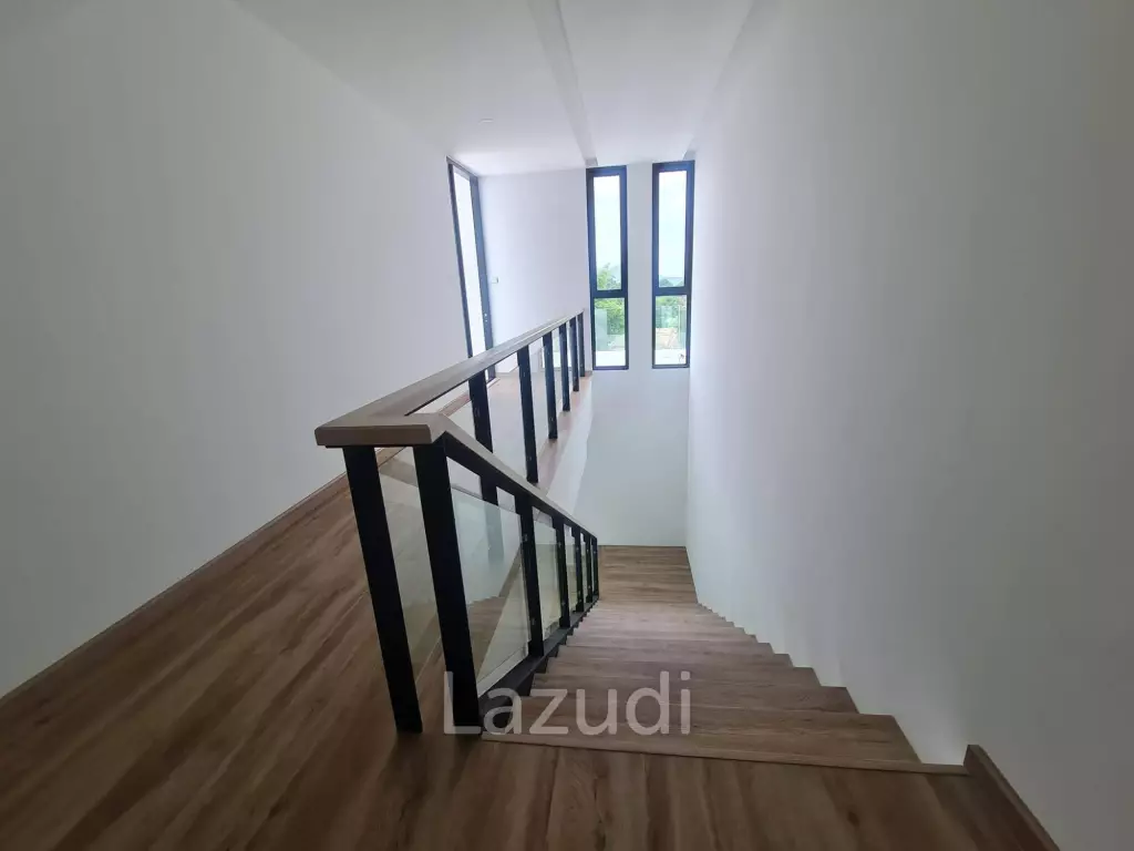 3 Bed 347 SQ.M Pool Villa at Pattaya