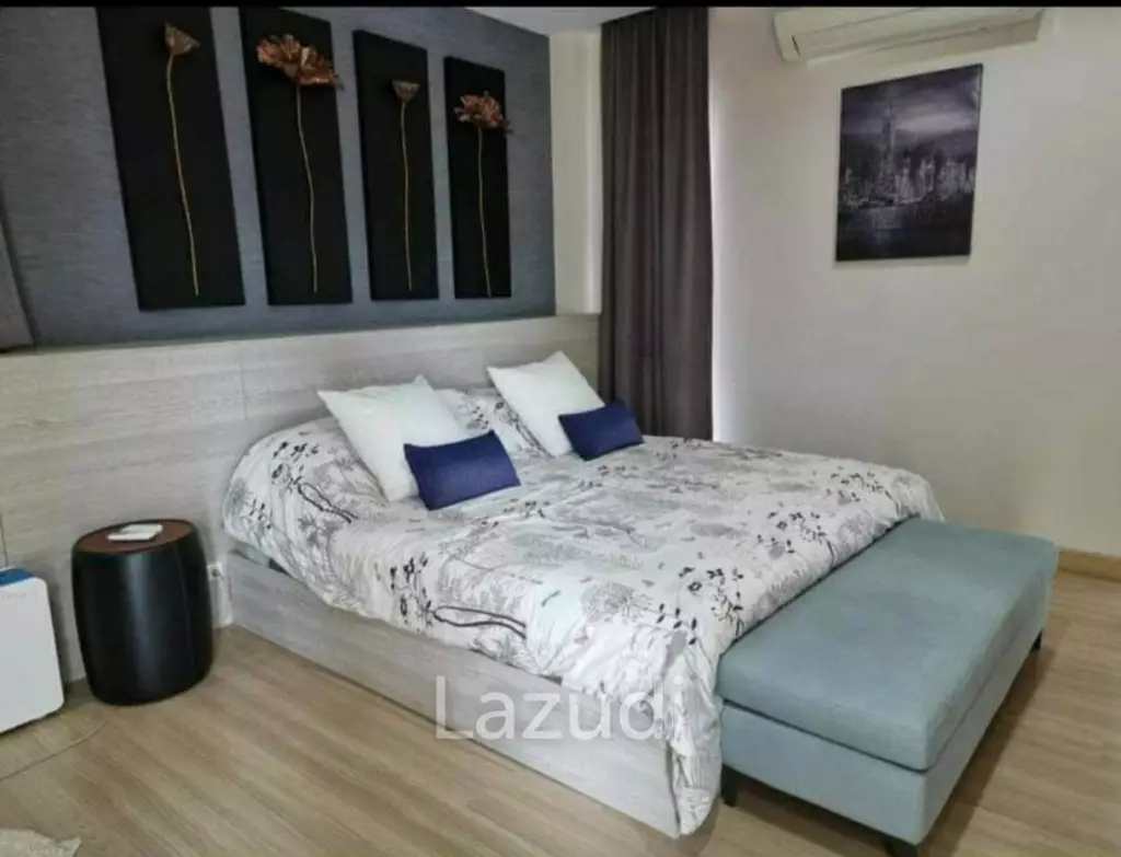 3 Bed 3 Bath 250 SQ.M House at Pattaya Nakluea