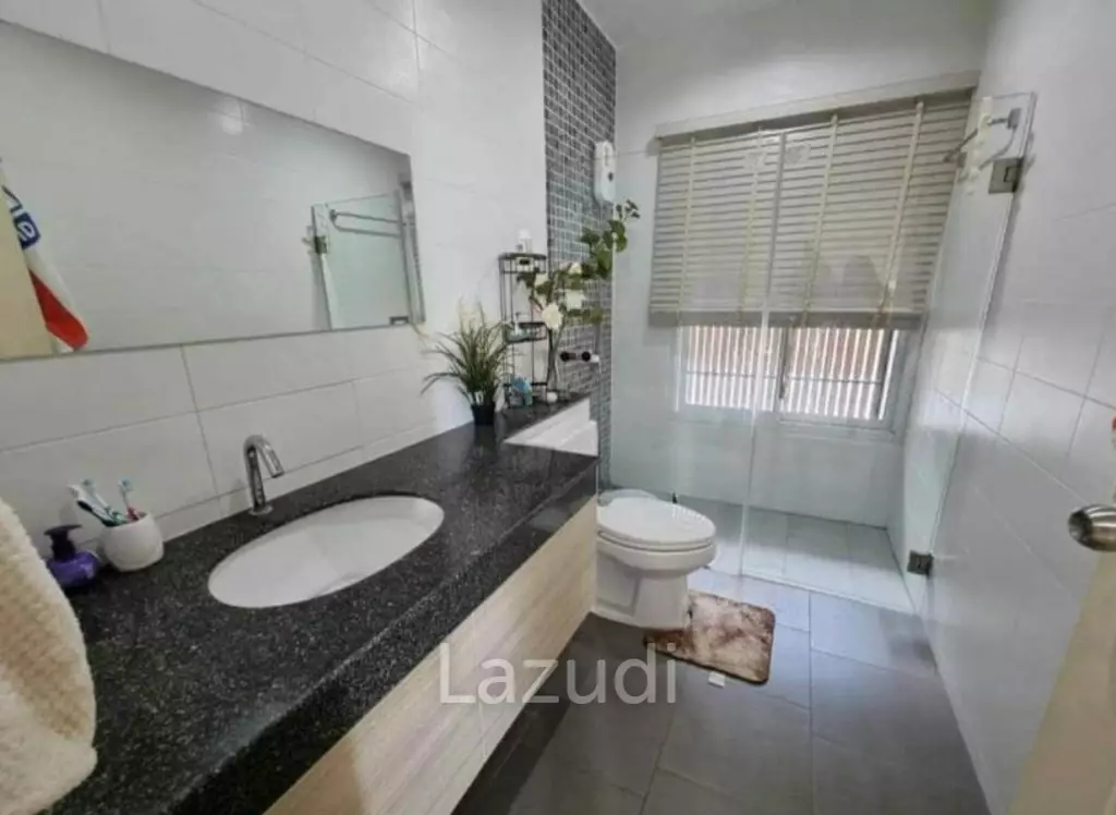 3 Bed 3 Bath 250 SQ.M House at Pattaya Nakluea
