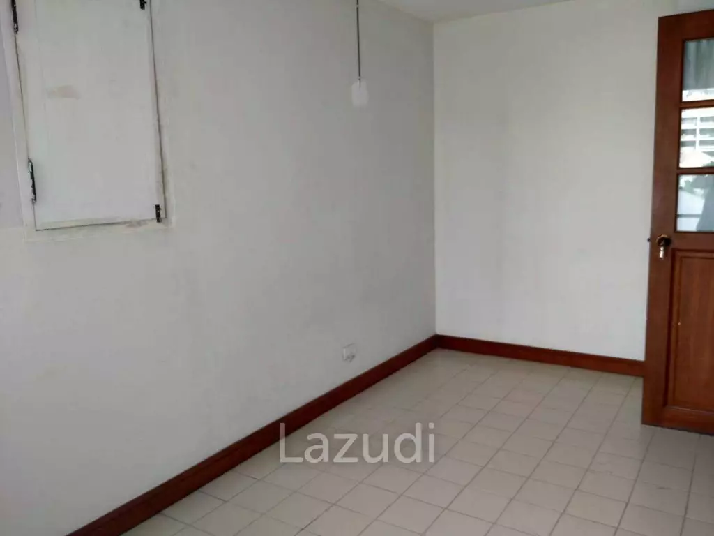 2 Bed 3 Bath 240 Sqm Condo For Rent