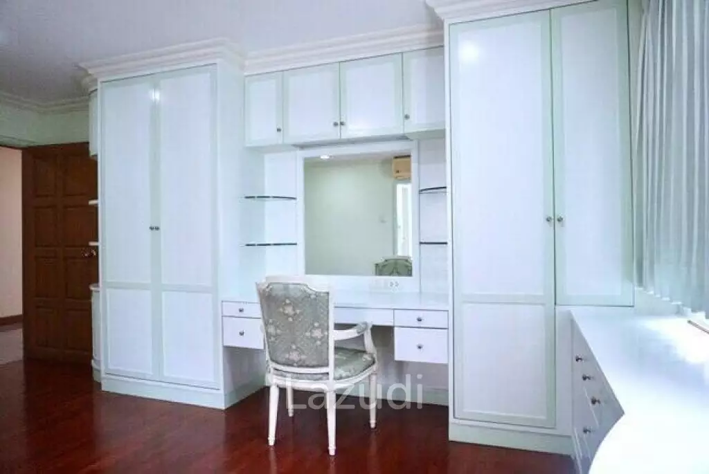 2 Bed 3 Bath 240 Sqm Condo For Rent